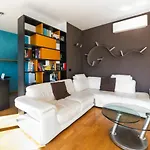 Milano Rogoredo Apartment With Garage